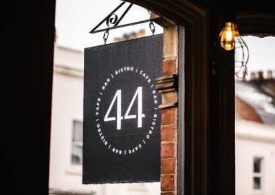 44 Cafe Bar Bistro